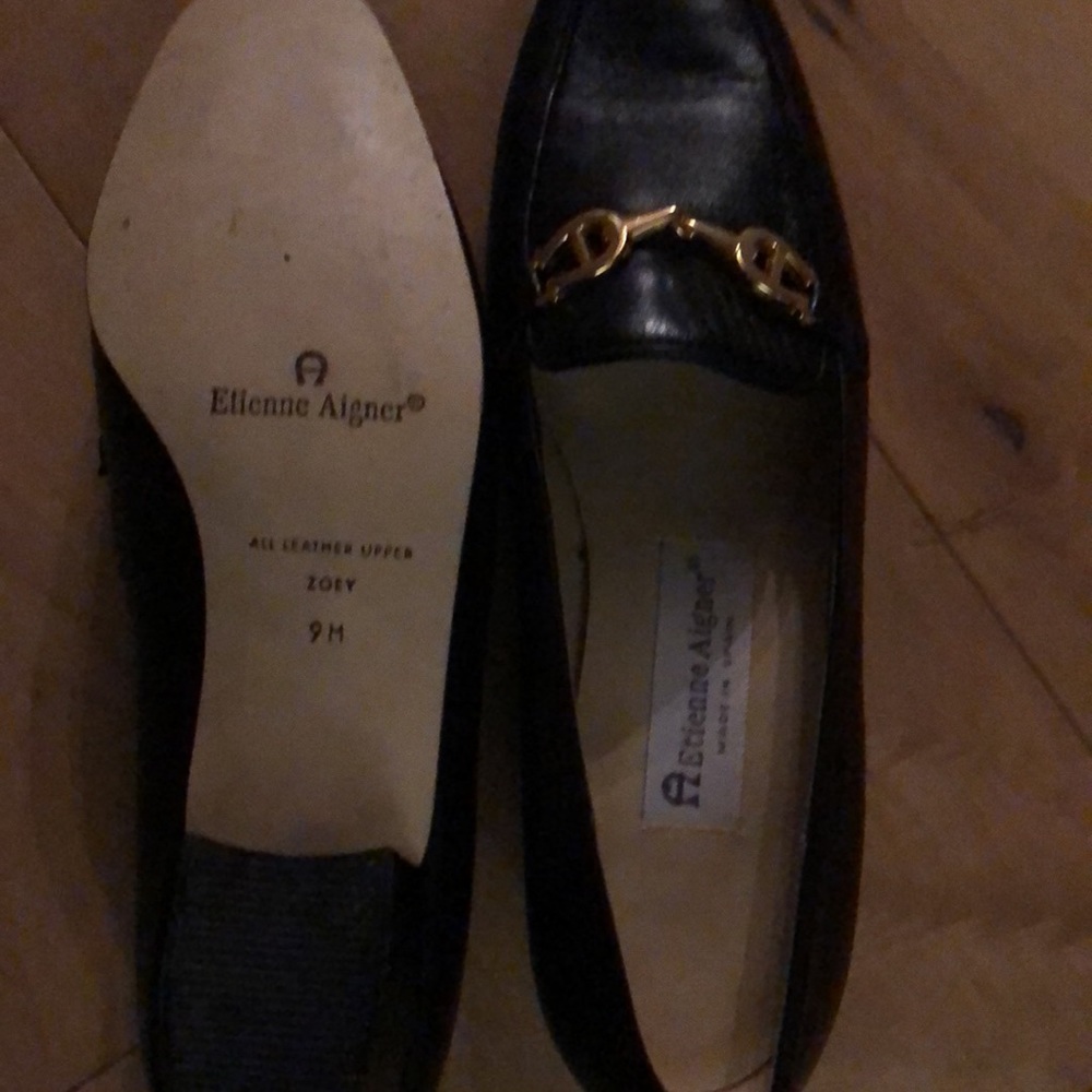 Shoes - Picture 3 of 9